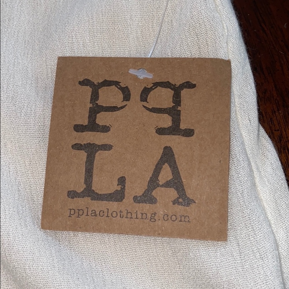 Shirt - Picture 3 of 8